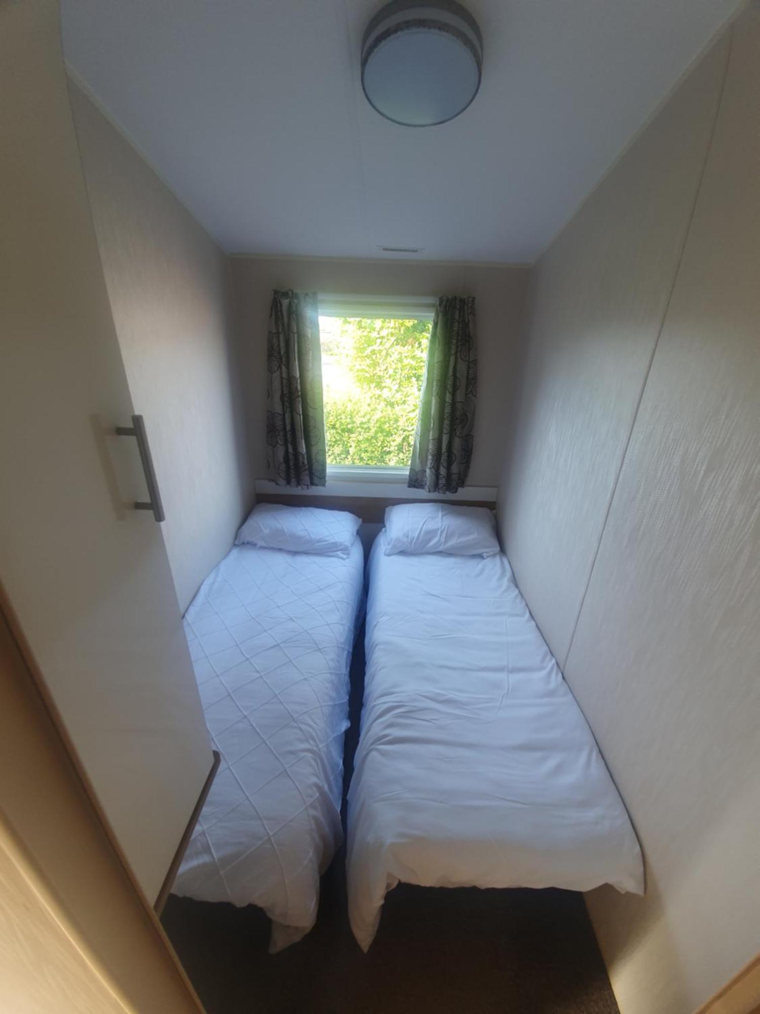Fantasy Island King Fisher 8Berth 401 อินโกลด์เมลส์ ภายนอก รูปภาพ