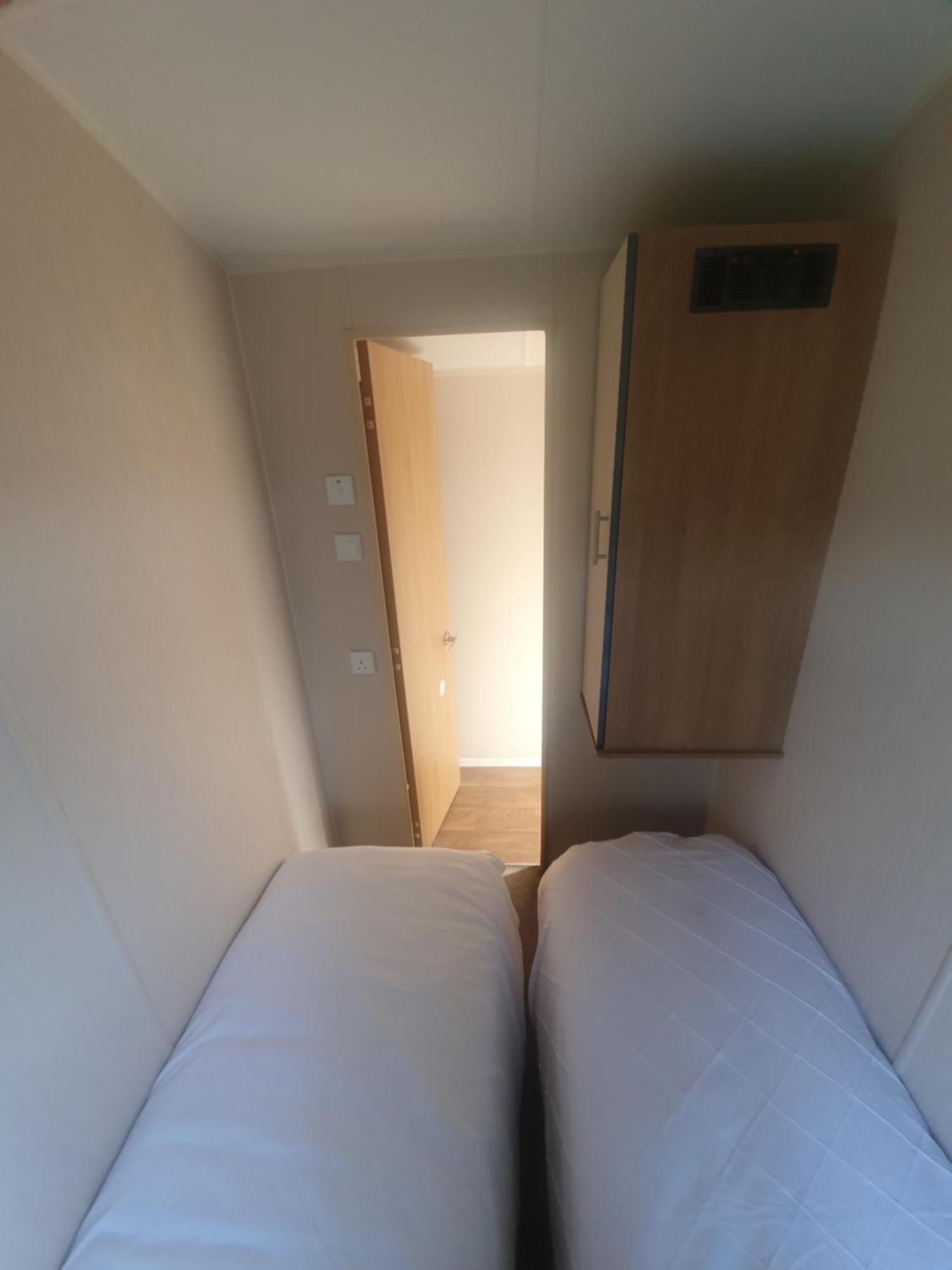 Fantasy Island King Fisher 8Berth 401 อินโกลด์เมลส์ ภายนอก รูปภาพ